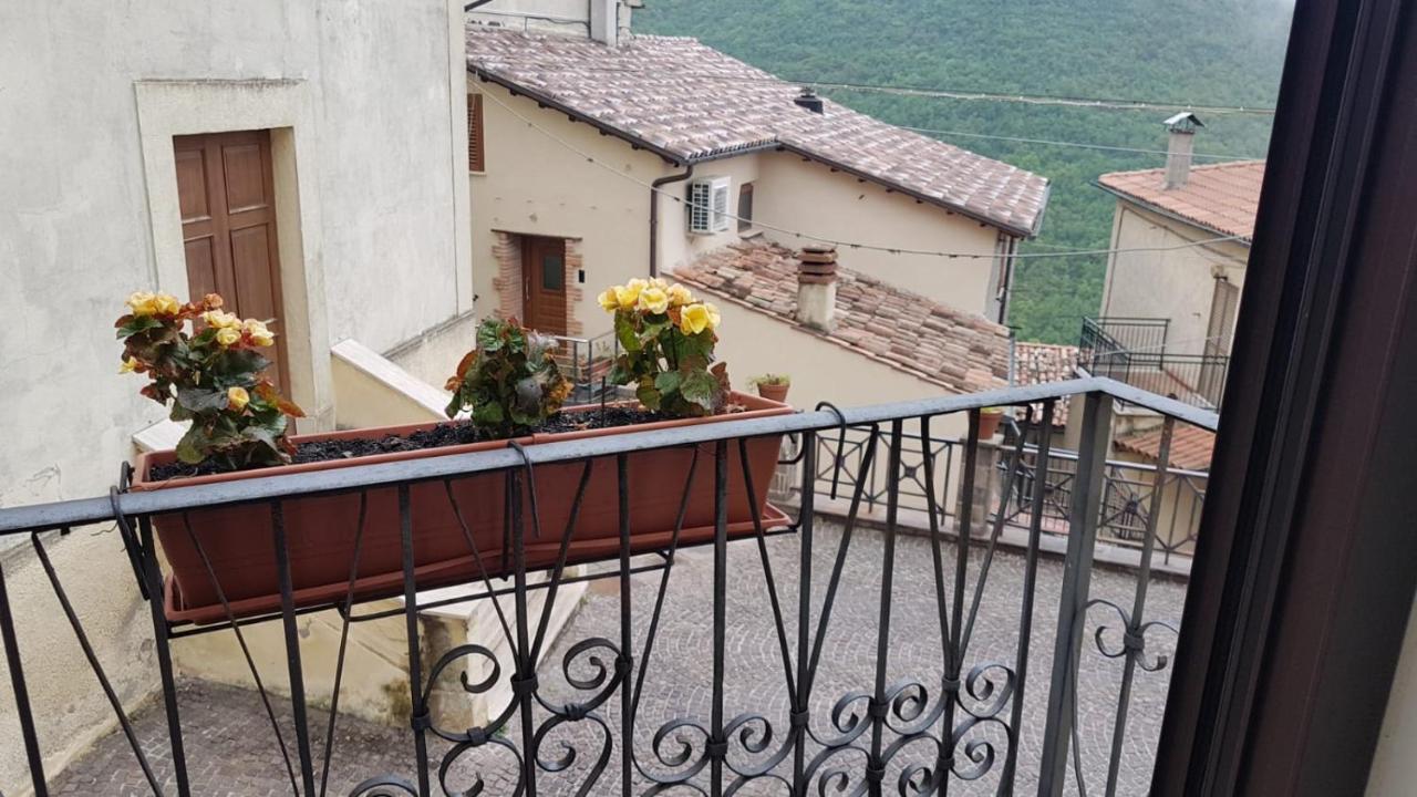 La Casetta Dei Desideri Poggio Bustone Buitenkant foto